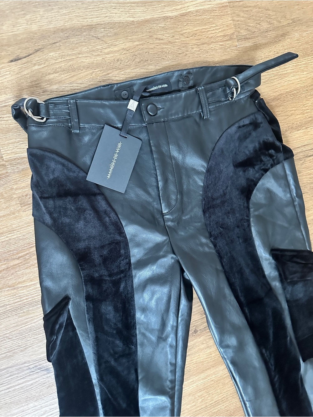 Manière De Voir 🖤 Leather Velvet Cargo Pants Black NWT US 8 - Picture 4 of 10